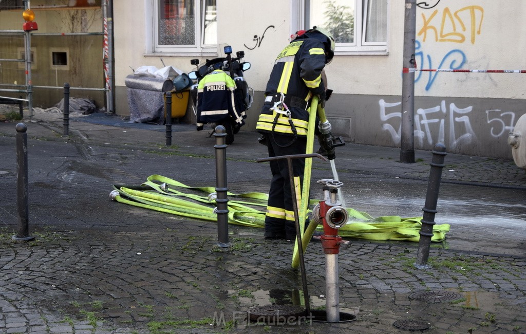 Explo Feuer 2 Koeln Kalk Hoefestr P100.JPG - Miklos Laubert